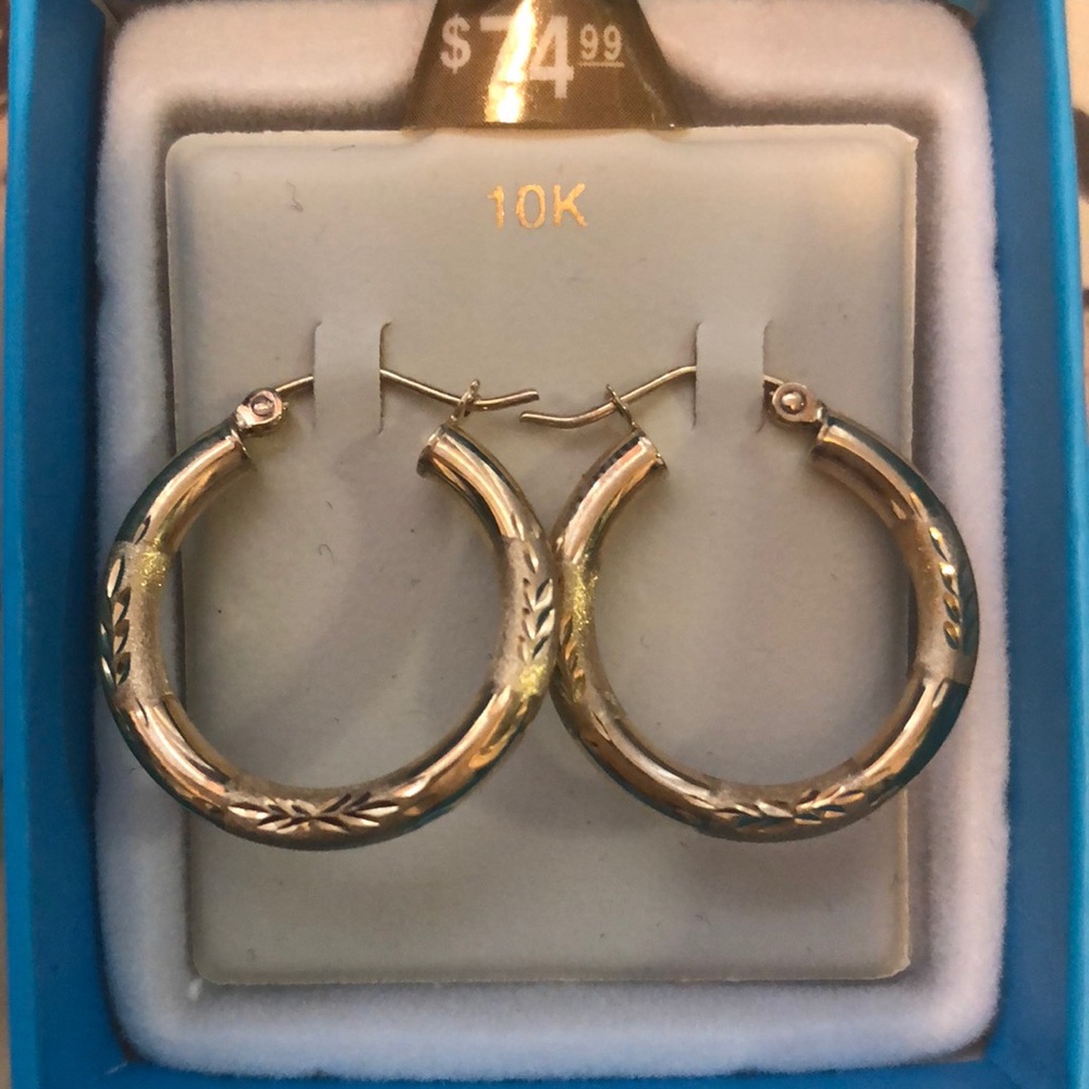 Gold earrings